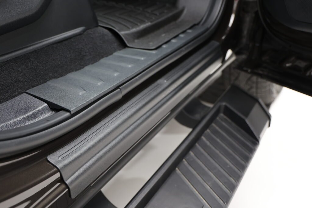 WEATHERTECH | SILLPROTECTOR | 2019+ RAM 1500 | SET | CREW CAB gallery image